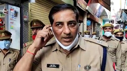 प्रमुख चौराहों पर एसएसपी ग्रामीण राहुल मिठास, सीओ मनीष चंद सोनकर ने किया फ्लैग मार्च