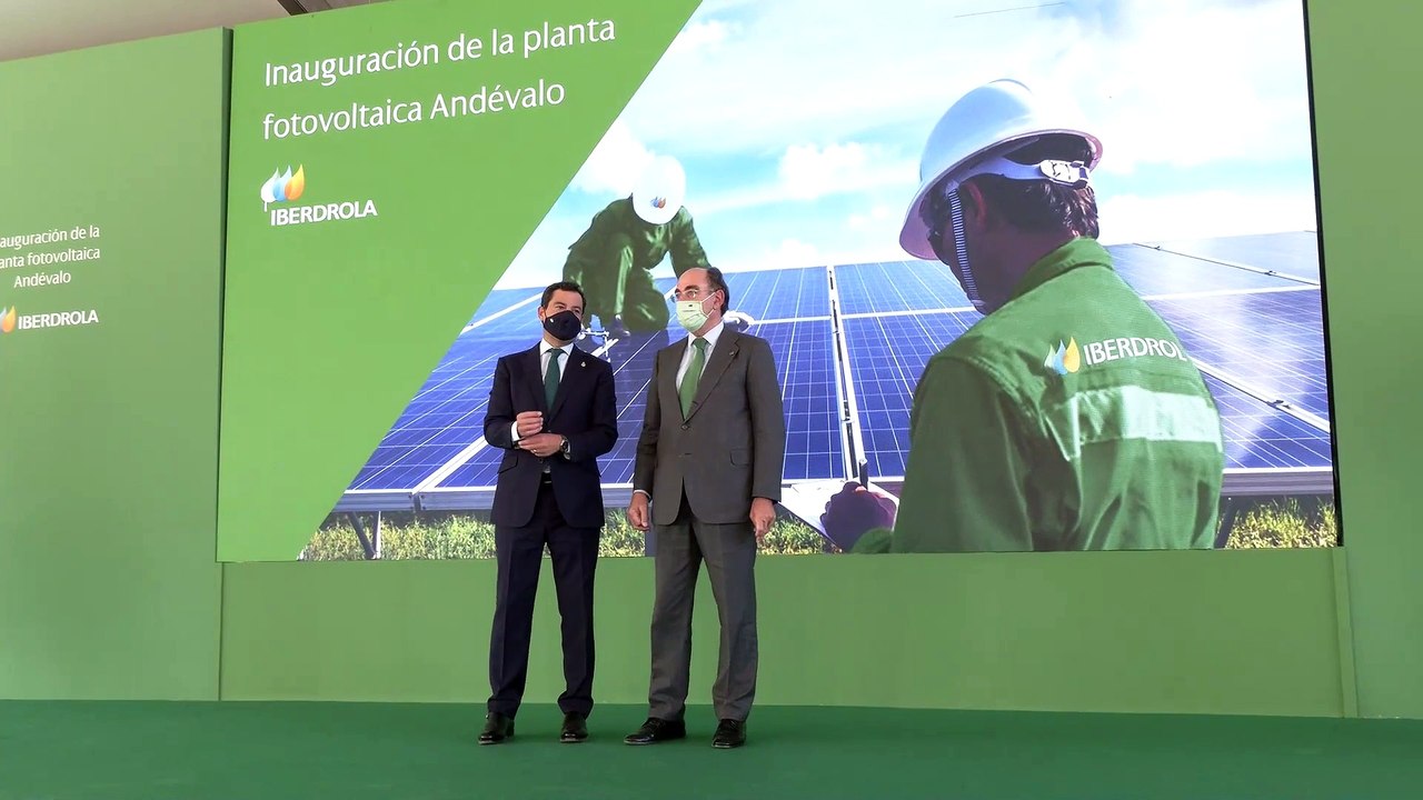 Moreno destaca el impulso en Andalucía a las energías renovables
