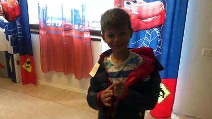 Unboxing cadouri primite de la mami si tati !