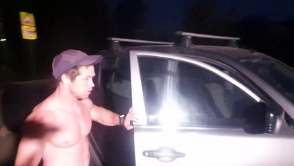 Man Moves Car Using Just His Thumb