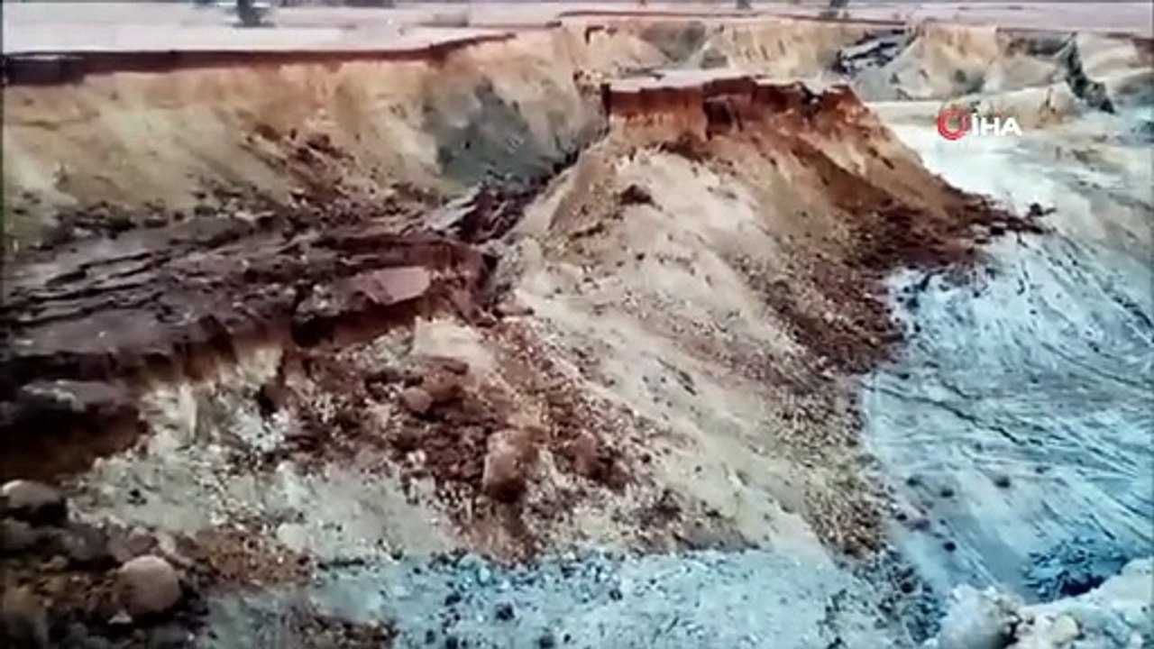 Malkara'da yol çöktü, 10 metrelik dev bir çukur oluştu