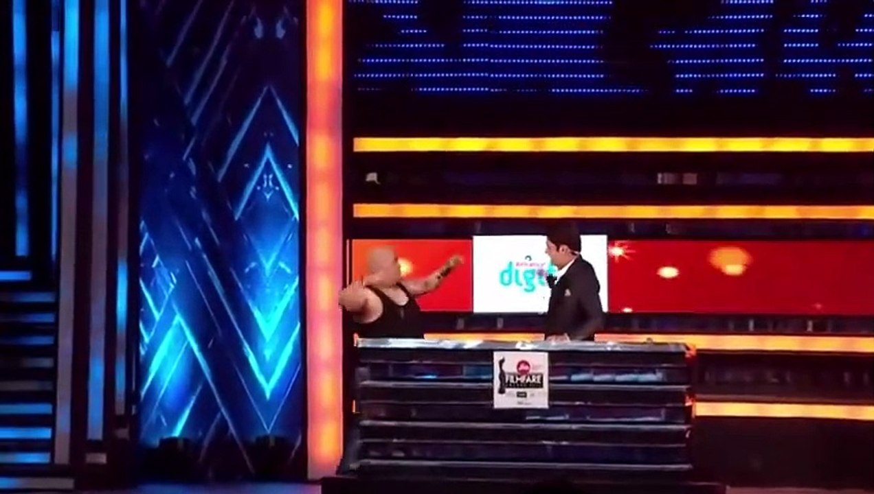 Bacha Yadav as Vin Diesel Funny Mimicry _ Kiku Sharda Best comedy in award show