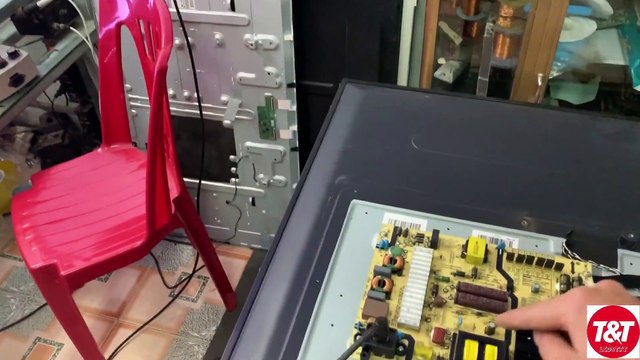 Sửa Lỗi Nháy Ảnh Trên Tivi Toshiba Model 43U7750