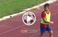 Increíble reacción de un alcanza pelotas 