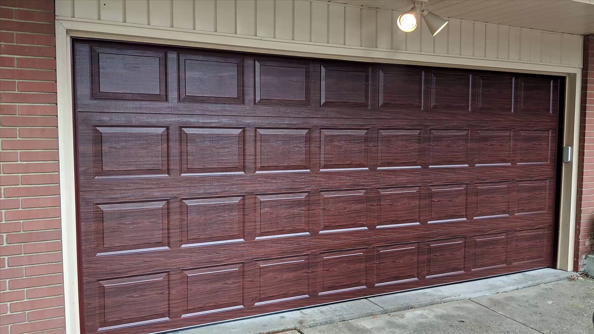 ⁣Garage Door Repair - Brand Garage Doors