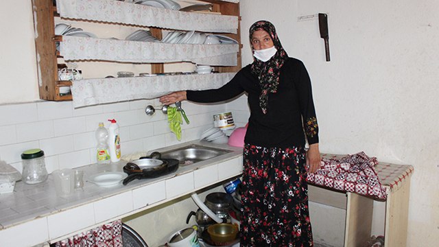 Evi musluklarına kadar soyuldu, duyarsızlığa isyan etti