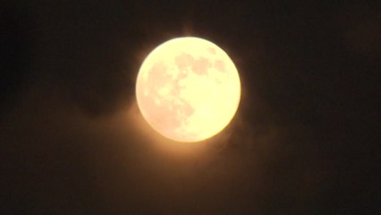 [날씨] '추석' 선선한 가을 날씨...구름 사이로 보름달 / YTN