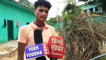 ग्राम प्रधान एवं प्रतिनिधि पर लगा हैंडपंप बेचने का आरोप