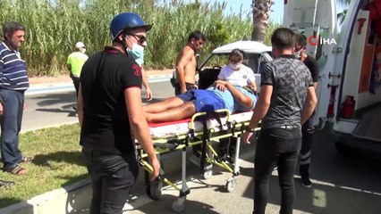 Virajı alamayan ehliyetsiz sürücü palmiyeye çarptı: 1 yaralı