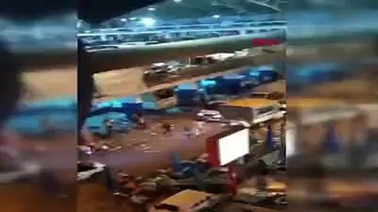 Antalyalı pazarcı, öfkesini tartıştığı adamın aracından çıkardı