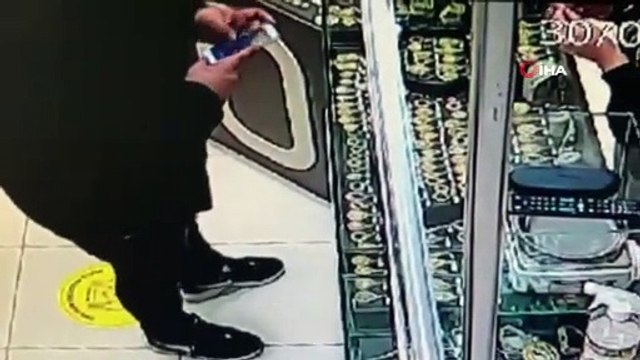Kuyumculara 40 bin liralık sahte altın satan dolandırıcılar kamerada