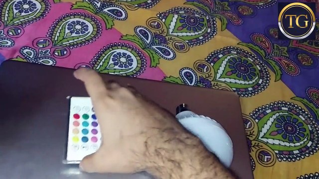 LED Bulb With Bluetooth Speaker | Unboxing & Review | The Tech Guy