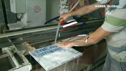 Korkutan mezar taşı! Gören fotoğrafını çekip, 'ölmek istemiyorum' diyor