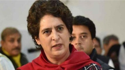 Midnight cremation: Priyanka question Yogi govt