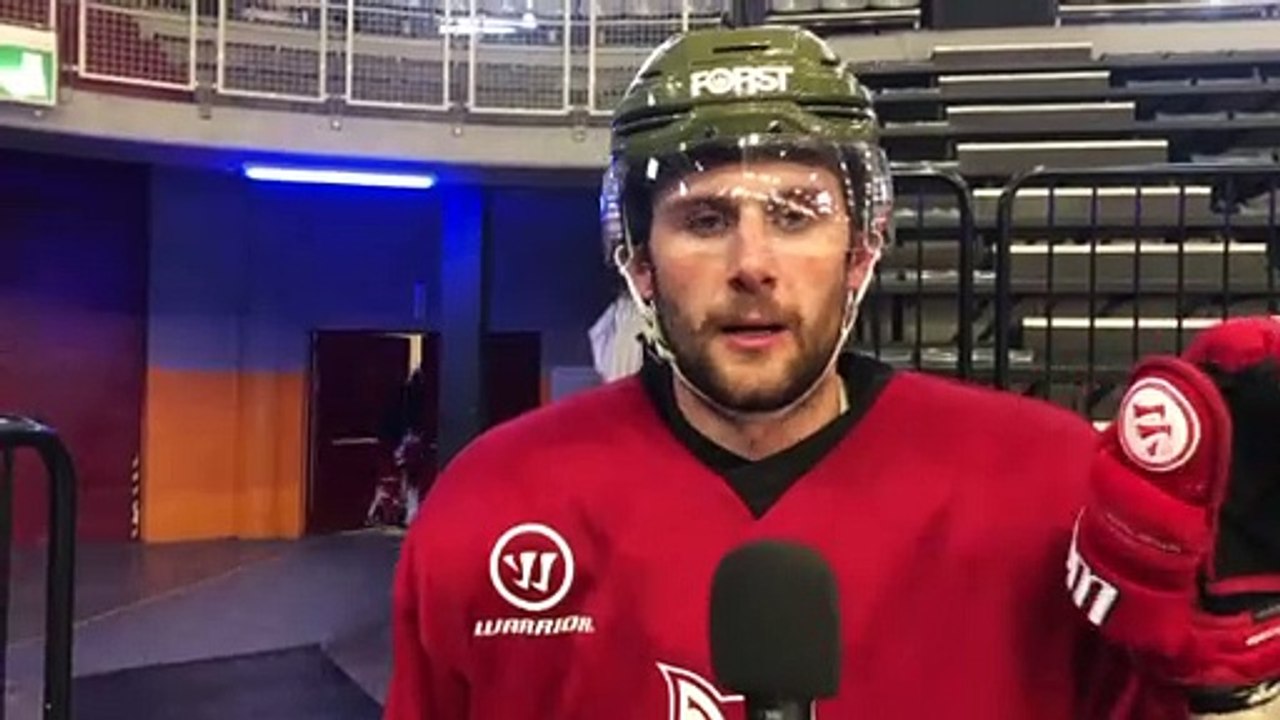 Bozen-Crack Frank vor dem Spiel gegen Innsbruck