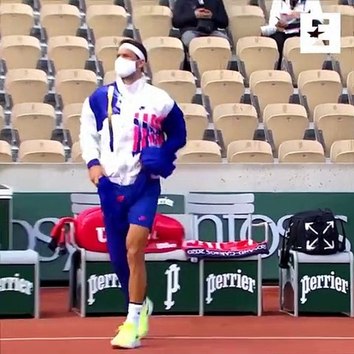 Dimitrov a eu un peu de mal avec son bas de survêtement !