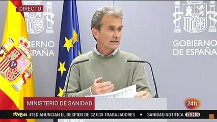 Se cuela una conversación en la rueda de prensa de Fernando Simón: "¿Hola?"