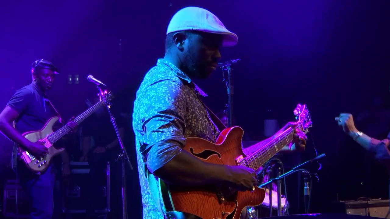 Mamani Keita : Kanou (Mamani Keita, Thierry Fournel, Cheick Tidiane Seck et ses musiciens)