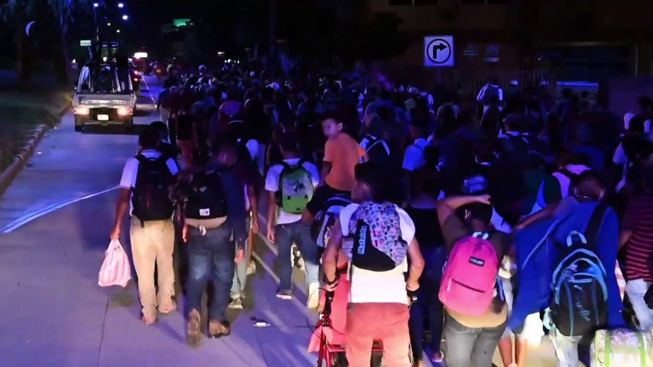 Tausende Honduraner machen sich auf in die USA