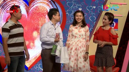 Cô gái cùng bạn thân tham gia Bạn Muốn Hẹn Hò bất ngờ 'đổ gục' với chàng trai trên sân khấu