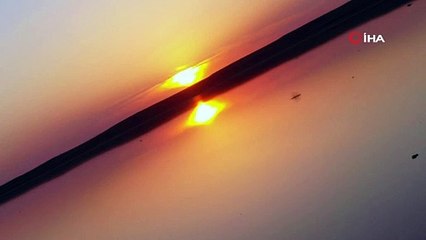 Tablo gibi... Tuz Gölü'nde renkli günbatımı böyle görüntülendi