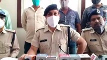 सरेराह महिला से चैन लूटने वाले आरोपी को पुलिस ने किया गिरफ्तार, डीआईजी ने पुलिस टीम को किया पुरुस्कृत