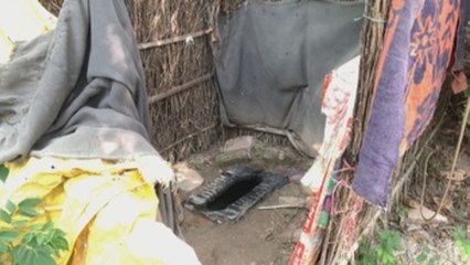 India continúa defecando al aire libre aunque los datos oficiales lo nieguen