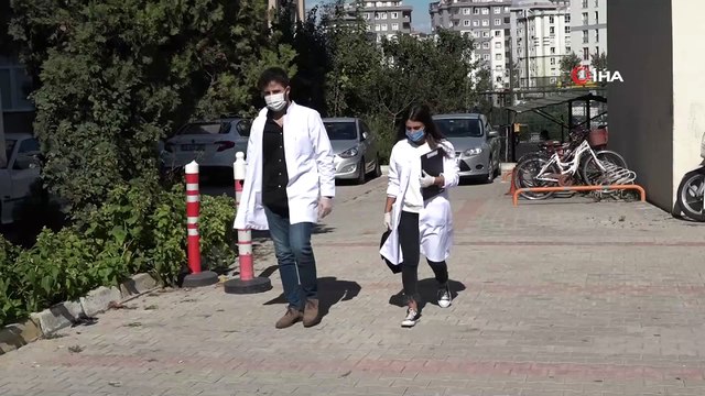 Sol tarafını kullanamayan İsa Can, evde fizik tedaviyle yürümeye başladı