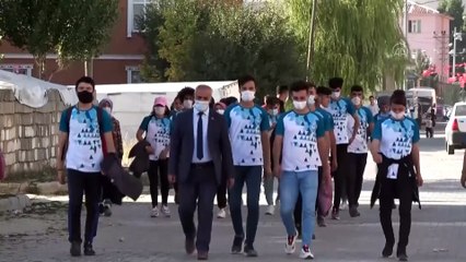 Belediyenin açtığı kursa katılan 30 öğrenci üniversite hayaline kavuştu - VAN