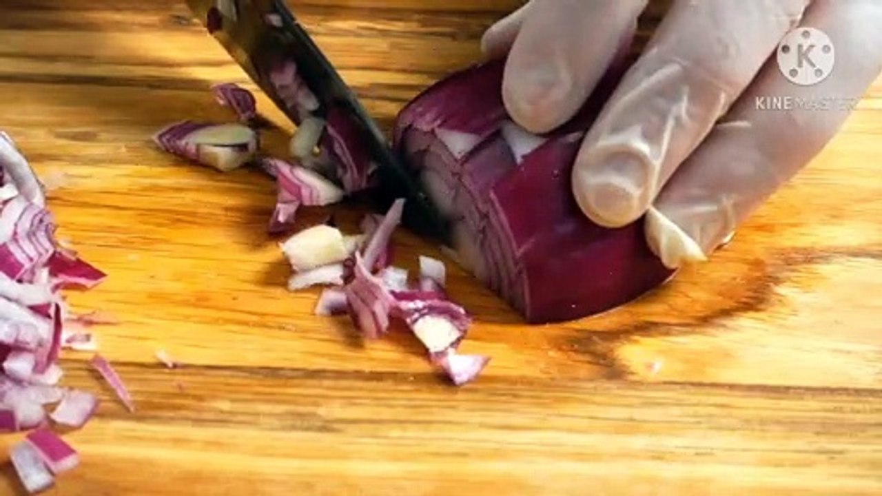 How to chop onion