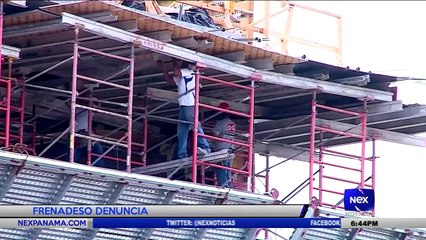 Suntracs y Frenadeso protestan contra las condiciones de los trabajadores del país  - Nex Noticias