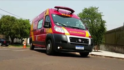 Duas pessoas ficam feridas em queda de moto, no Bairro Morumbi