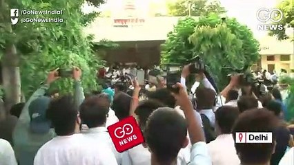 हाथरस मामला: प्रियंका गांधी दिल्ली स्थित वाल्मीकि मंदिर में प्रार्थना सभा में हुईं शामिल