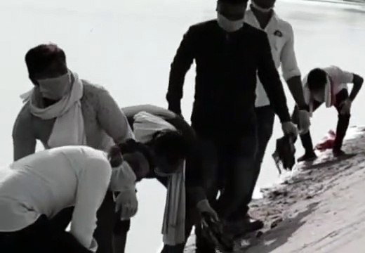 अखिल भारतीय विद्यार्थी परिषद के द्वारा नदियों की साफ सफाई की गई