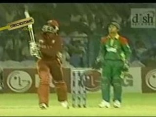 Chris gayle massive six