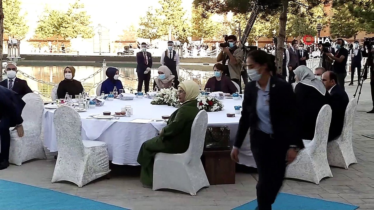 Cumhurbaşkanı Recep Tayyip Erdoğan: 'Yargımız, bölücü örgütün uzantılarından 6-8 ekim olayları ve çukur eylemlerinin hesabını hukuk önünde soruyor'