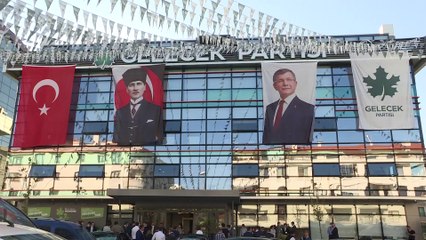 Ahmet Davutoğlu, partisinin Ankara kongresine katıldı