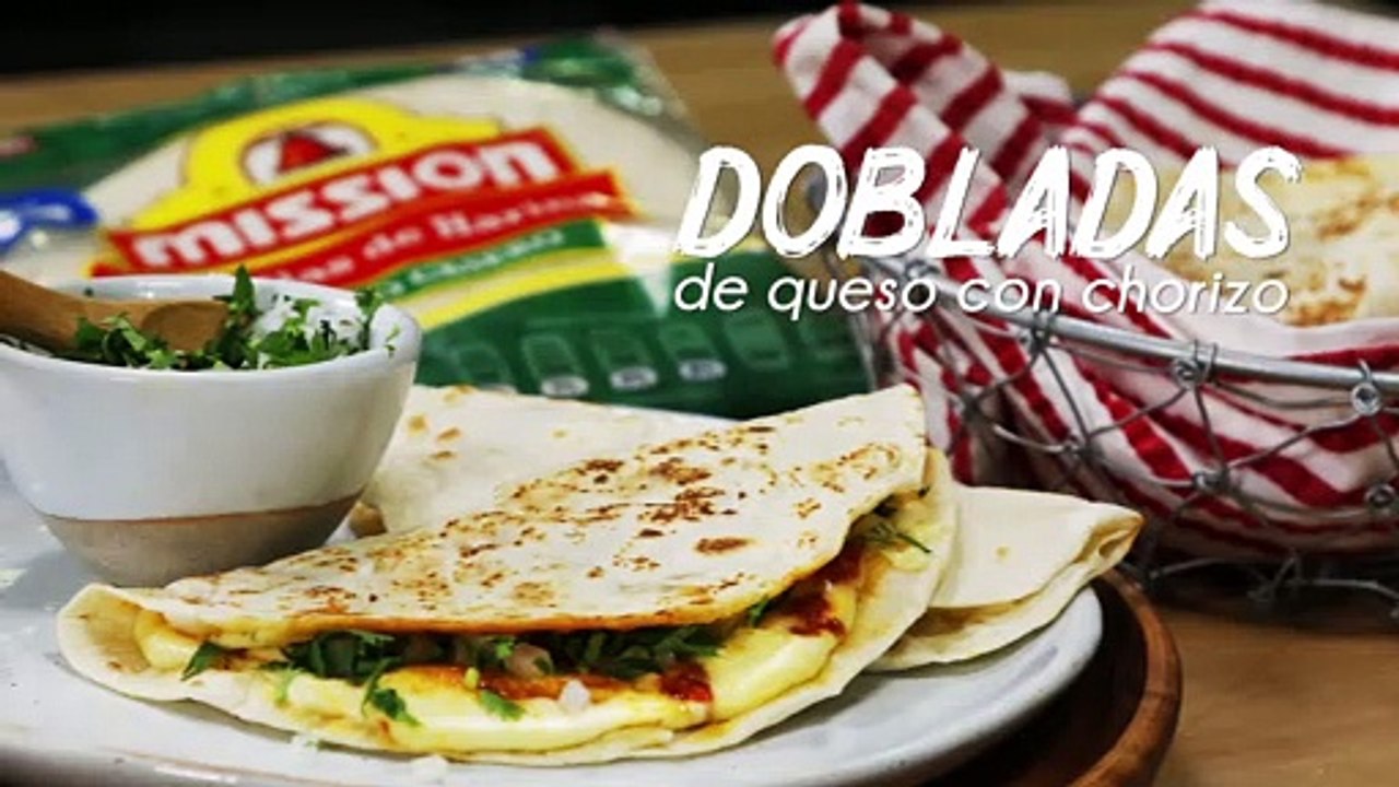 Dobladas de queso con chorizo | Cocina Fácil