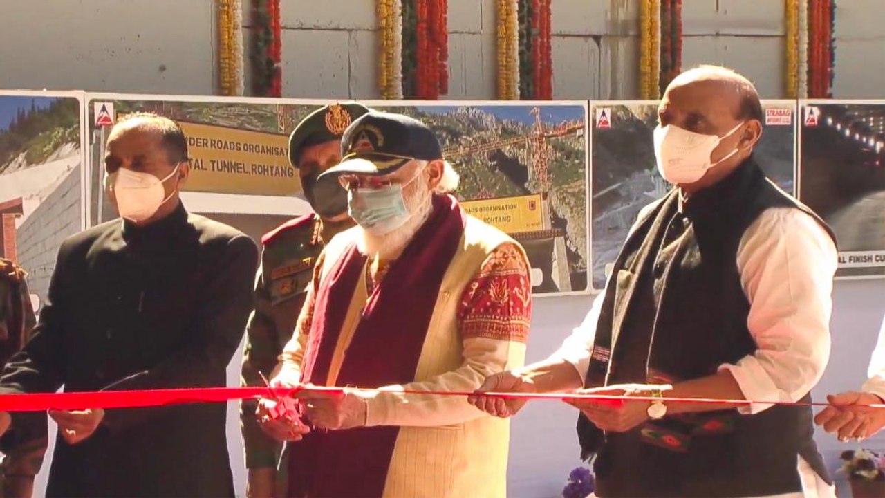 PM Modi inaugurates all-weather Atal Tunnel