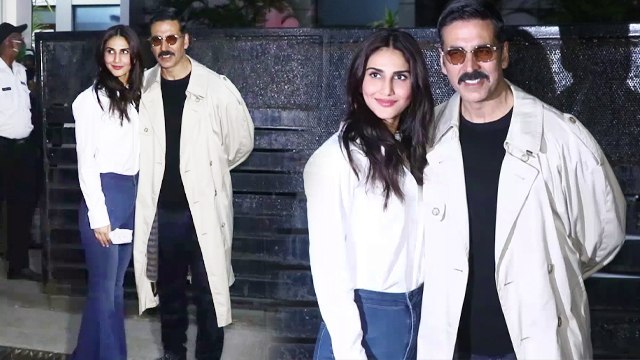 Akshay Kumar & Vaani spotted at Mumbai after finishing Bell Bottom shooting; Watch video | FilmiBeat
