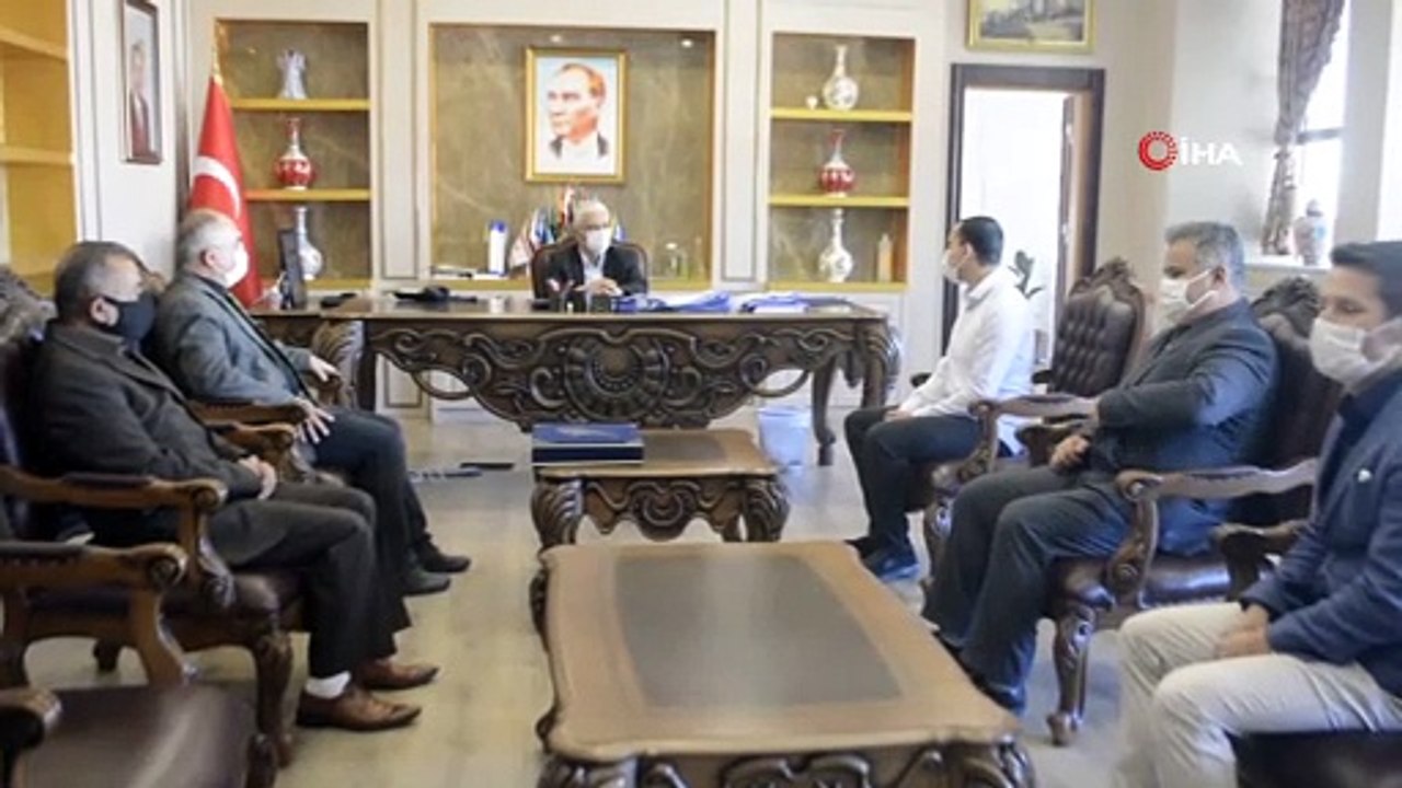 - 'Uçan Araba' tasarımı ile Türkiye birinciliği ödülü aldılar