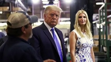 Trump, tras su ingreso por coronavirus: "¡Voy bien, creo!"