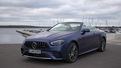 Mercedes-AMG E 53 4MATIC+ Cabriolet Design in Brilliant blue