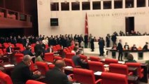 CHP'li Tanal,  baroların seçimlerinin ertelenmesine, TBMM'den paylaştığı videoyla tepki gösterdi: Bunun neresinde adalet