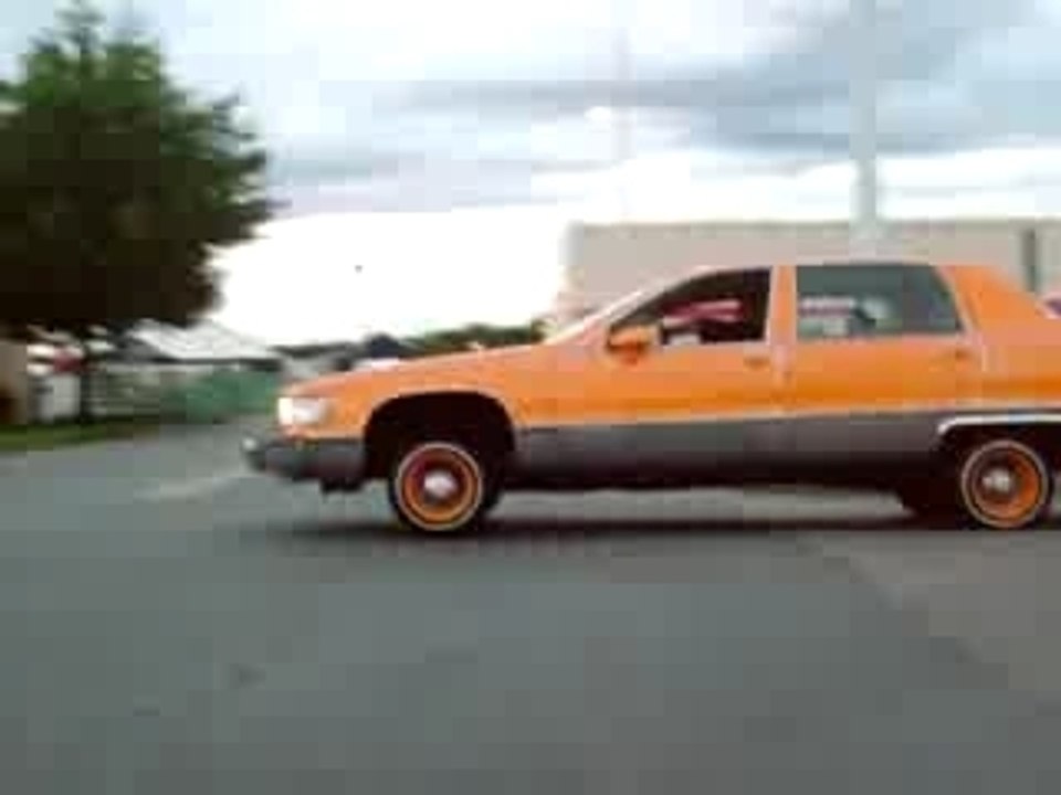 Low Rider_3_wheelin_again