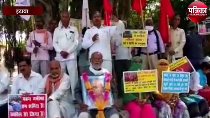 हाथरस कांड को लेकर माकपाइयों ने एसडीएम को दिया ज्ञापन