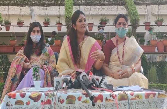 हाथरस की बजाय आखिर जयपुर क्यों पहुंची राष्ट्रीय महिला आयोग की सदस्य?