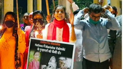 आम आदमी पार्टी ने निकाला कैंडल मार्च