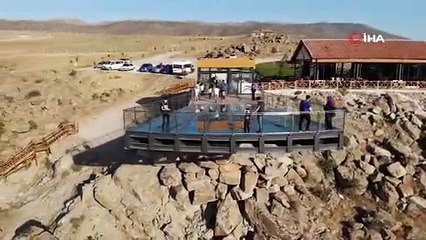 Selçuklulardan günümüze uzanan tarihi köprü havadan görüntülendi