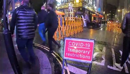 Covid-19 : à Londres, le couvre-feu instauré pour freiner l'épidémie agace